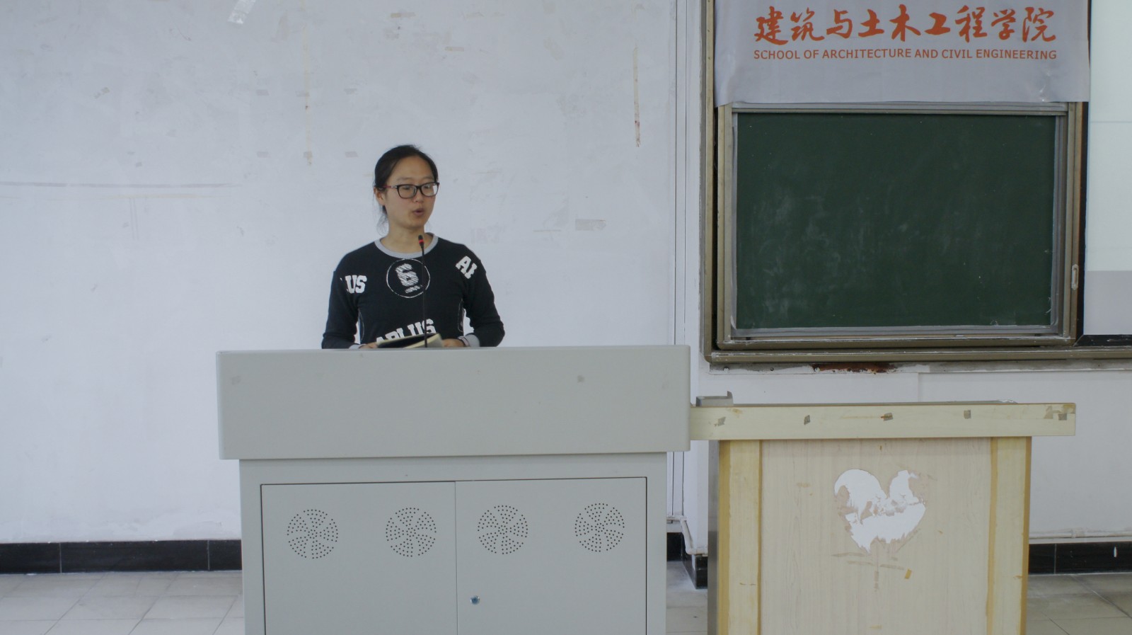 孙老师2.JPG